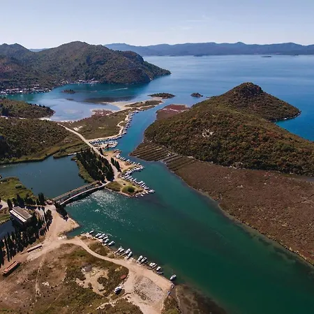 One-bedroom In Blace